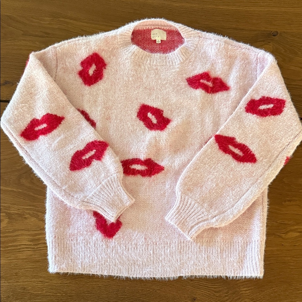 EVERYTHING $10: Dee Elly Cozy Pink and Red Kisses Sweater - Picture 2 of 6